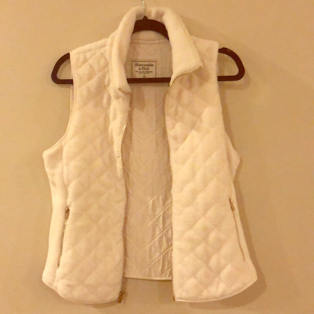 A&F Fleece Quilted Vest